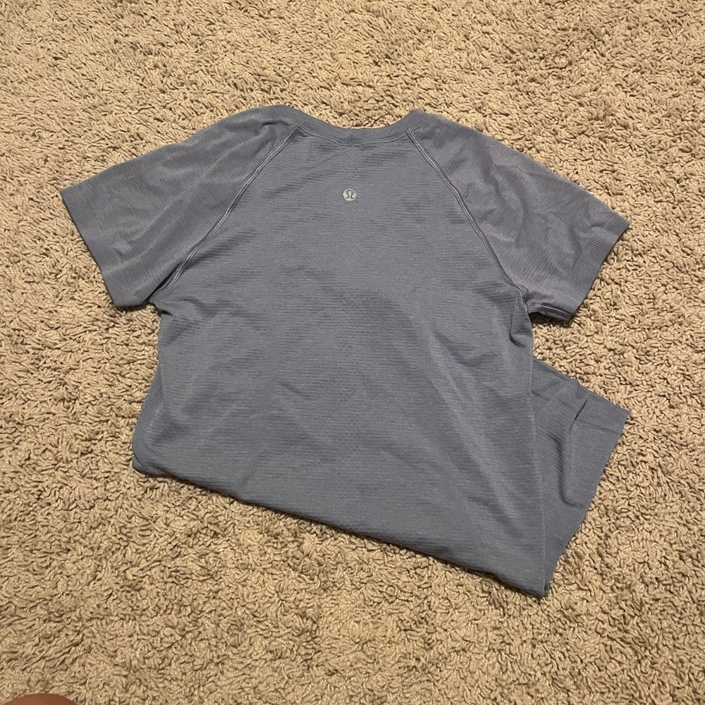 lululemon swiftly tech short sleeve tee size 4